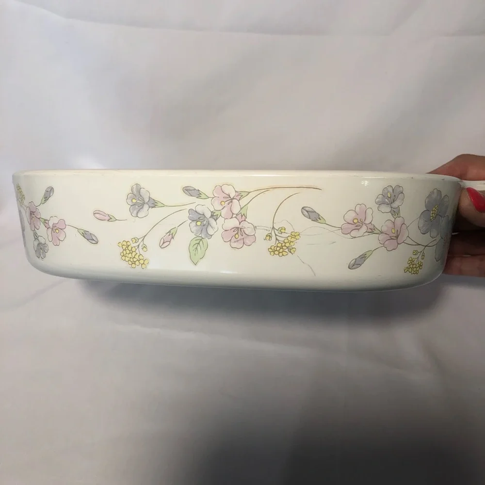 Corning Ware Pastel Bouquet Square Casserole Dish - Picture 3 of 4